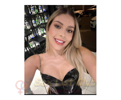 I offer full body massage and FREE BLOWJOBS Text 5204634483