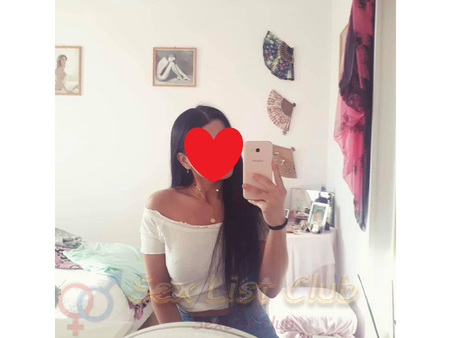 Camshow with real german nymph Only serious interest No trolling