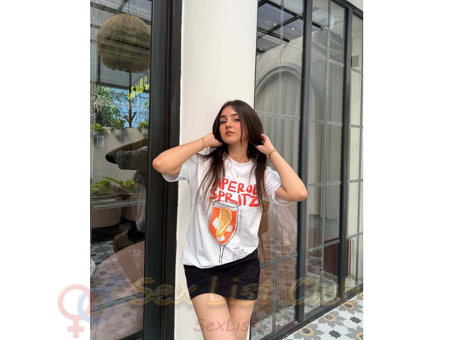 Call Girls In Malviya Nagar 9711800081 Delhi Escort