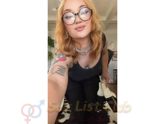 I m ready to have that cockinside my wetpussy