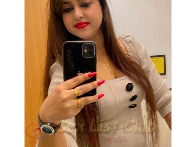 Call Girls in Malviya Nagar  9958626694