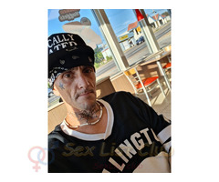 IM LOOKING FOR YOUNG BISEXUAL GIRLS